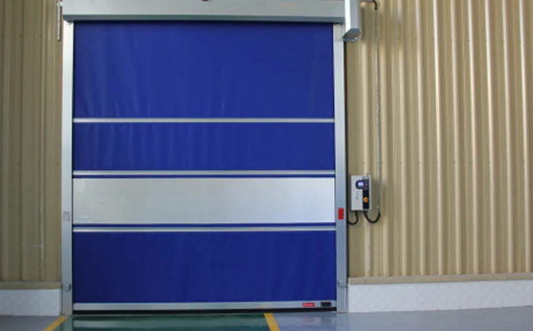 选择木垒快速木垒卷帘门时的注意事项