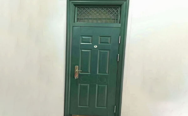 木垒学校教室门