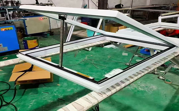 某地下车库出入口木垒排烟窗配置工程 某地下车库出入口木垒排烟窗配置工程